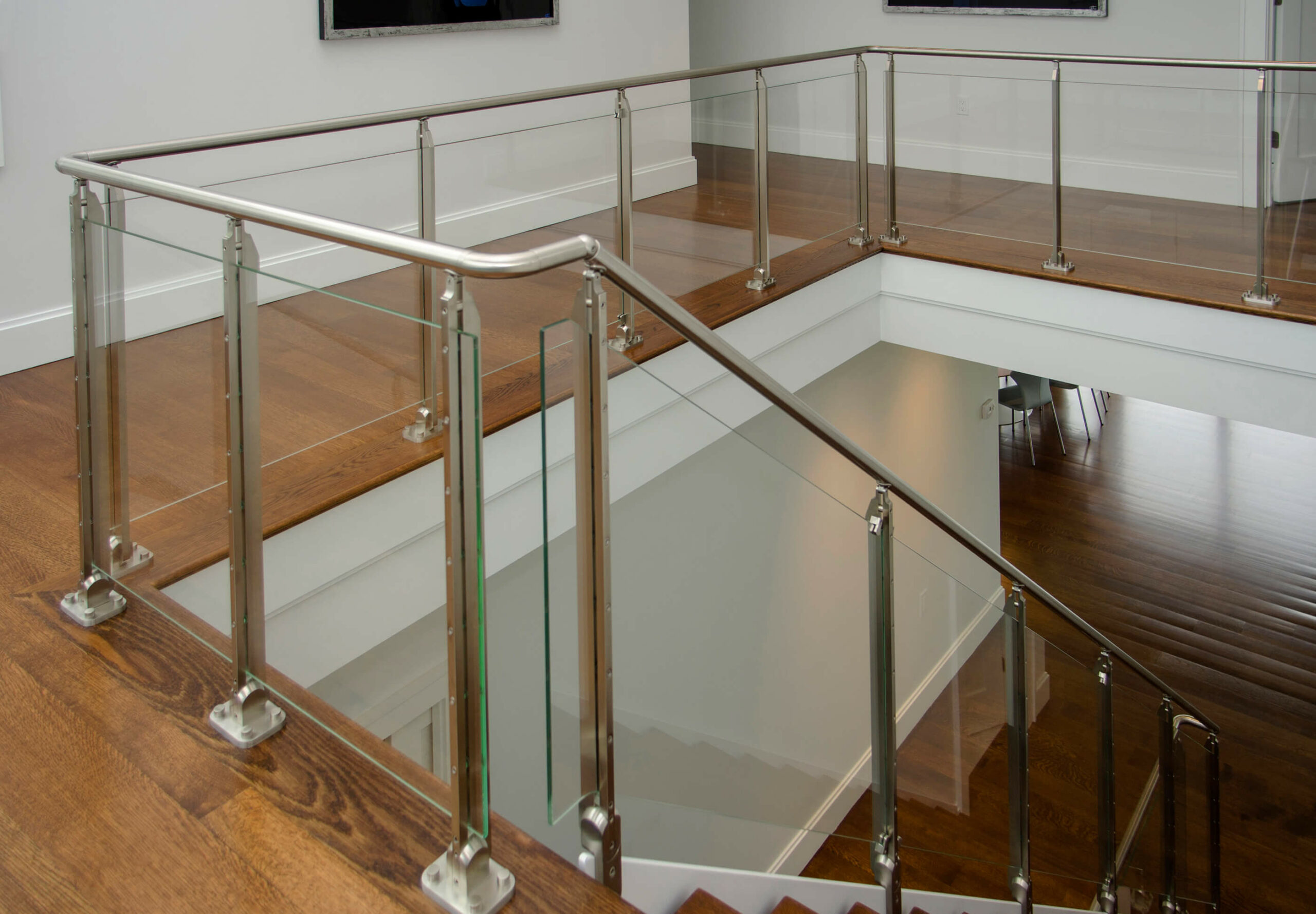 Photo of a Cooper Stairworks glass stair